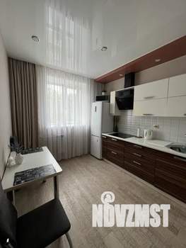 1-к квартира, посуточно, 38м2, 4/9 этаж