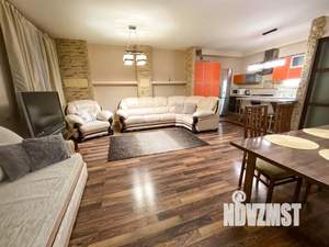 3-к квартира, посуточно, 150м2, 1/1 этаж