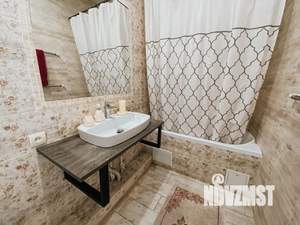 Студия квартира, посуточно, 40м2, 1/3 этаж