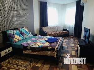 Студия квартира, посуточно, 41м2, 19/24 этаж