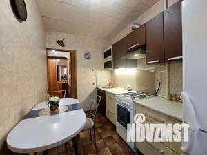 3-к квартира, посуточно, 54м2, 1/1 этаж