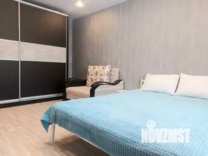 1-к квартира, посуточно, 38м2, 3/9 этаж