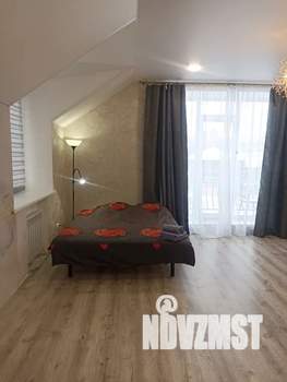 Студия квартира, посуточно, 45м2, 3/3 этаж