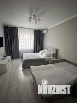 1-к квартира, посуточно, 37м2, 1/1 этаж