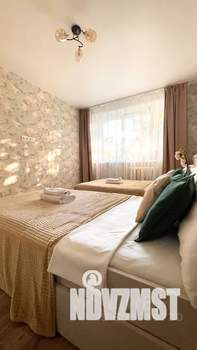 2-к квартира, посуточно, 43м2, 1/5 этаж