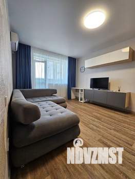 2-к квартира, посуточно, 40м2, 8/24 этаж