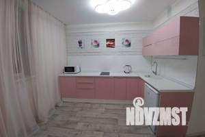 1-к квартира, посуточно, 45м2, 3/21 этаж