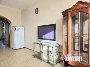 4-к квартира, посуточно, 65м2, 1/1 этаж