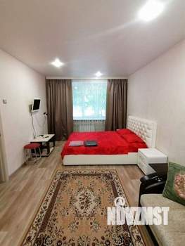 1-к квартира, посуточно, 42м2, 1/4 этаж