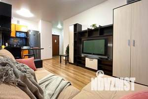 1-к квартира, посуточно, 43м2, 8/25 этаж