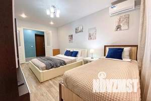 1-к квартира, посуточно, 42м2, 5/10 этаж