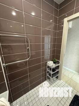 1-к квартира, посуточно, 39м2, 4/10 этаж