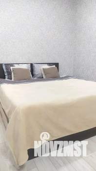 1-к квартира, посуточно, 40м2, 3/18 этаж