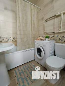 Студия квартира, посуточно, 32м2, 24/24 этаж