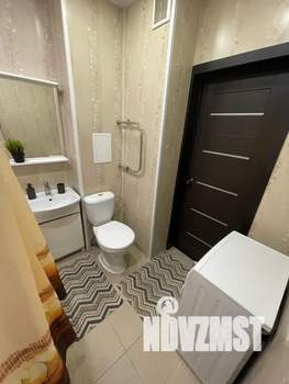 Студия квартира, посуточно, 28м2, 1/9 этаж