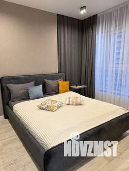 1-к квартира, посуточно, 37м2, 18/24 этаж