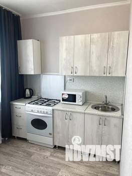 1-к квартира, посуточно, 35м2, 3/9 этаж