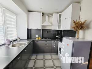 Студия квартира, посуточно, 36м2, 4/5 этаж