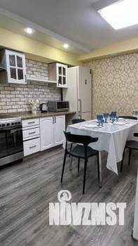 2-к квартира, посуточно, 70м2, 1/1 этаж