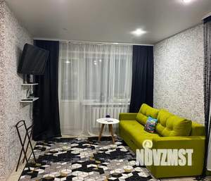 1-к квартира, посуточно, 32м2, 3/3 этаж