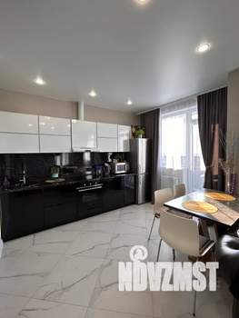 Студия квартира, посуточно, 39м2, 20/24 этаж