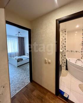 2-к квартира, на длительный срок, 80м2, 1/10 этаж