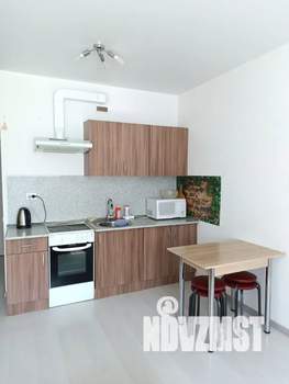 Студия квартира, посуточно, 35м2, 19/24 этаж