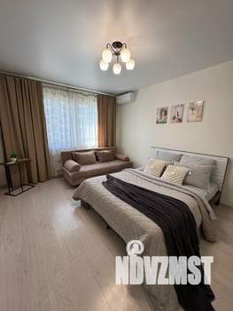 1-к квартира, посуточно, 40м2, 4/9 этаж