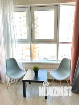 Студия квартира, посуточно, 28м2, 10/24 этаж