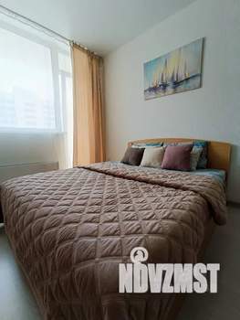 Студия квартира, посуточно, 35м2, 19/24 этаж