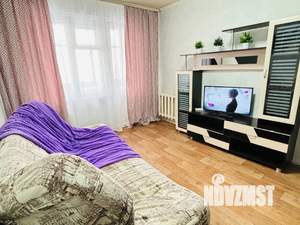 1-к квартира, посуточно, 37м2, 4/9 этаж