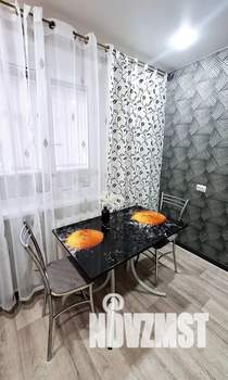 1-к квартира, посуточно, 36м2, 2/10 этаж