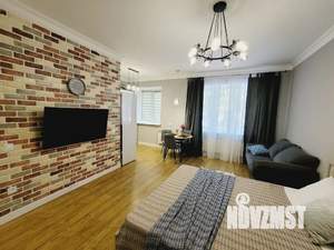 Студия квартира, посуточно, 33м2, 1/4 этаж