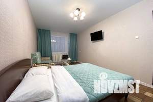 1-к квартира, посуточно, 38м2, 1/10 этаж