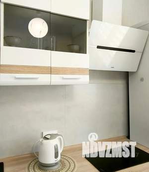 1-к квартира, посуточно, 40м2, 6/9 этаж