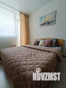 Студия квартира, посуточно, 35м2, 19/24 этаж