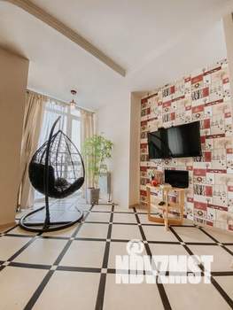 Студия квартира, посуточно, 53м2, 12/18 этаж