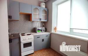 1-к квартира, посуточно, 30м2, 4/10 этаж