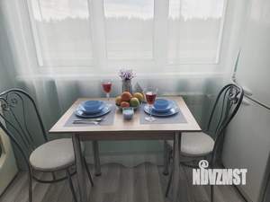 1-к квартира, посуточно, 43м2, 3/10 этаж