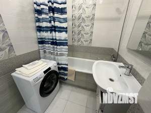 1-к квартира, посуточно, 37м2, 4/9 этаж