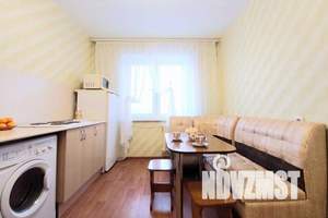 1-к квартира, посуточно, 40м2, 4/9 этаж