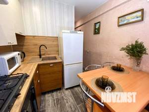 3-к квартира, посуточно, 60м2, 1/1 этаж