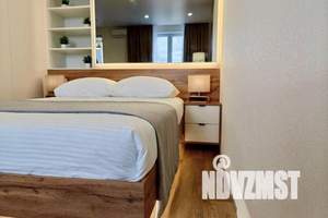 1-к квартира, посуточно, 35м2, 8/18 этаж