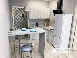 1-к квартира, посуточно, 38м2, 2/19 этаж