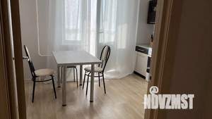 1-к квартира, посуточно, 40м2, 4/10 этаж