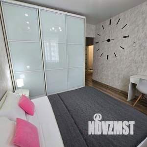 3-к квартира, посуточно, 60м2, 1/1 этаж