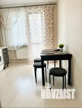 1-к квартира, посуточно, 40м2, 4/9 этаж