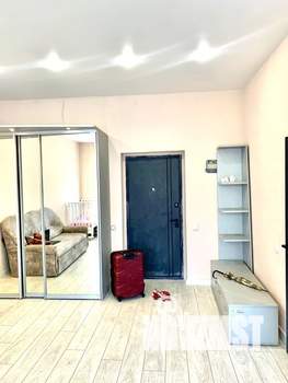 Студия квартира, посуточно, 40м2, 3/3 этаж