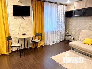 Студия квартира, посуточно, 35м2, 1/5 этаж