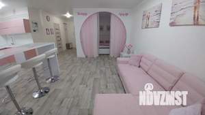 Студия квартира, посуточно, 56м2, 3/21 этаж